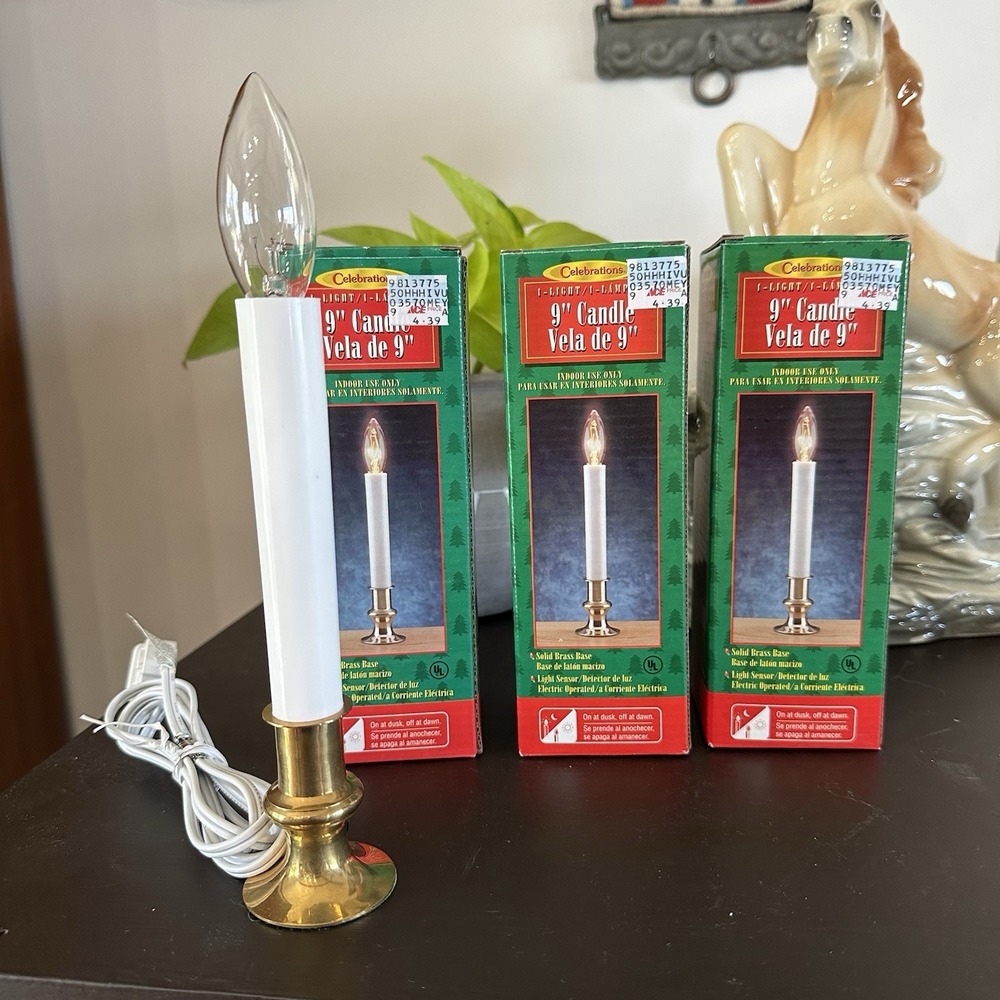 VTG (3) New Electric Window Candle Lamp Brass Base Dusk to Dawn Sensor - Picture 1 of 6